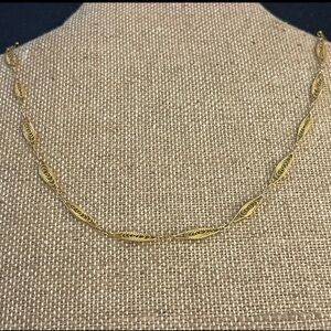 Vintage CROWN TRIFARI 15” Intricate/Dainty Necklace